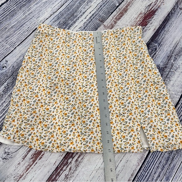 Hollister Ultra High Rise Floral Mini Skirt - Picture 7 of 7